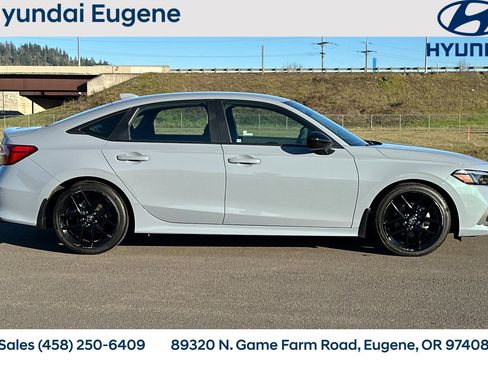 Used 2024 Honda Civic Sport image 2