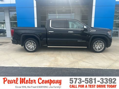 Certified 2022 GMC Sierra 1500 Denali AWD/4WD image 3