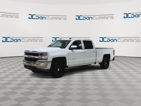 Used 2018 Chevrolet Silverado 1500 LT w/ Trailering Package AWD/4WD image 4