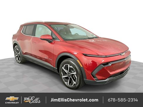 New 2026 Chevrolet Equinox EV LT image 2