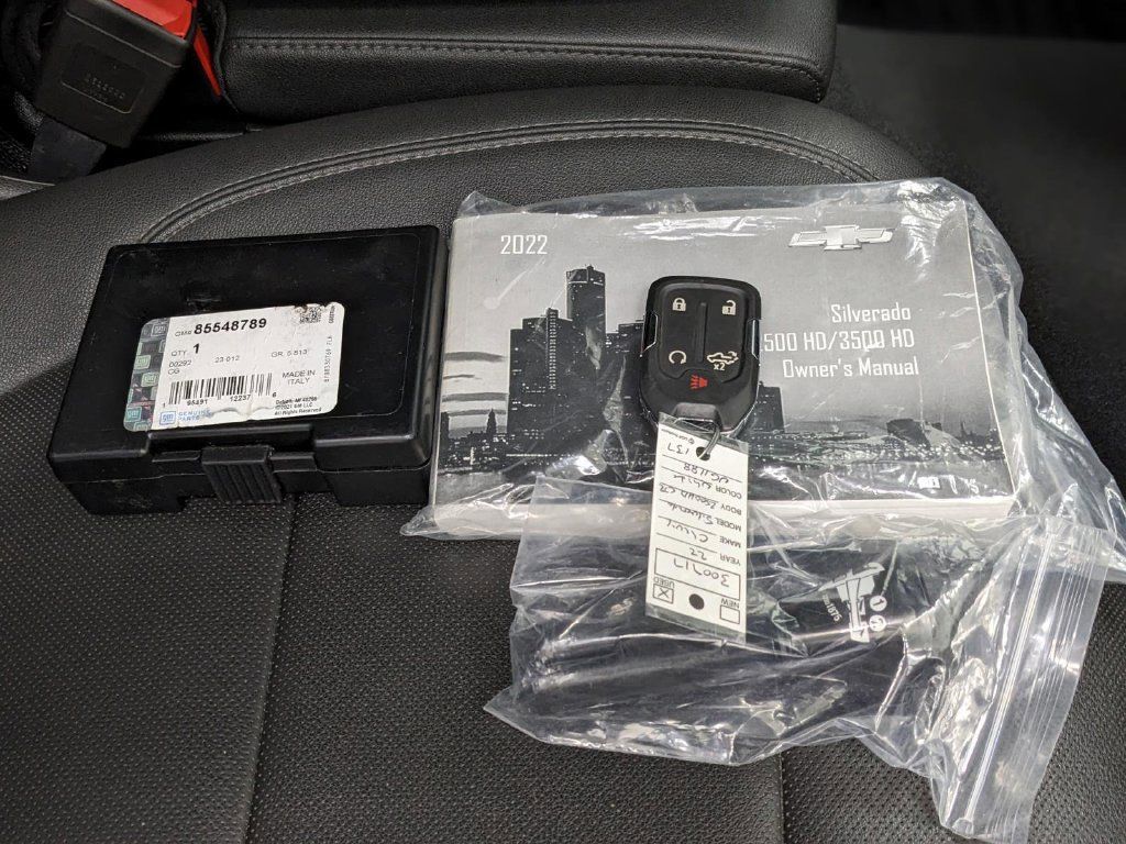 Used 2022 Chevrolet Silverado 2500 LTZ AWD/4WD image 19