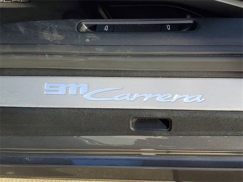 Used 2021 Porsche 911 Carrera image 36