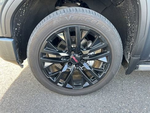 Used 2021 GMC Sierra 1500 Denali w/ Denali Ultimate Package image 27