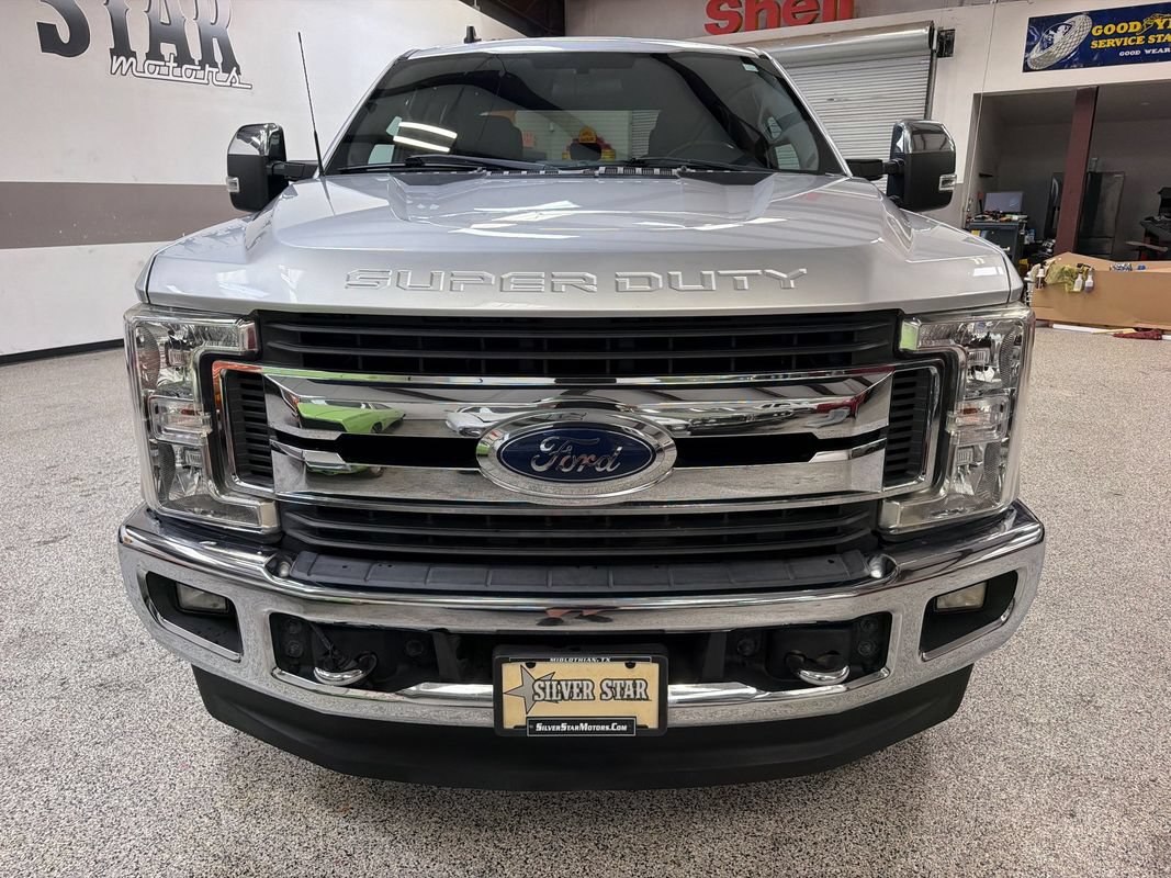 Used 2019 Ford F250 XLT w/ XLT Premium Package AWD/4WD image 12