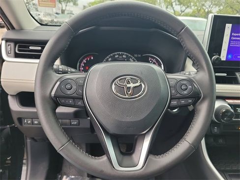 Used 2025 Toyota RAV4 XLE Premium image 16
