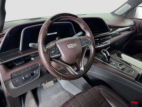 Used 2021 Cadillac Escalade Sport Platinum image 9