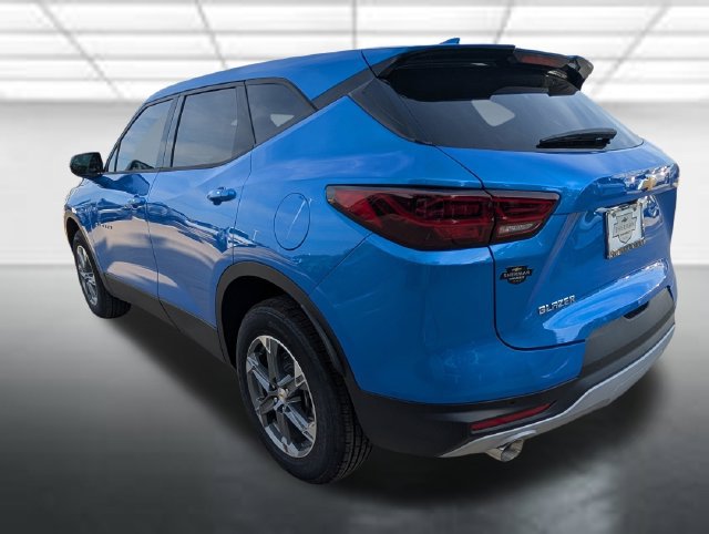 New 2026 Chevrolet Blazer LT w/ LPO, Floor Liner Package FWD image 2