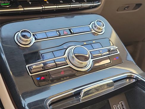 Certified 2022 Lincoln Nautilus Standard image 32