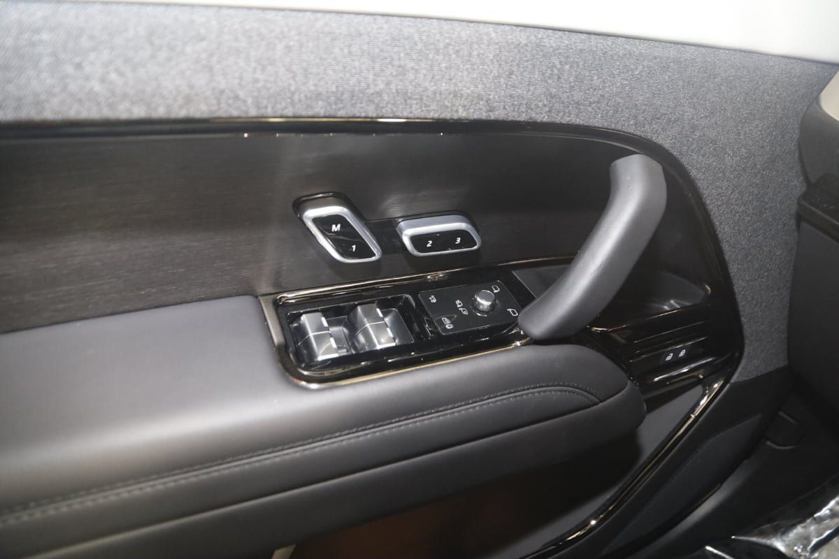 Used 2024 Land Rover Range Rover Sport Dynamic SE AWD/4WD image 30