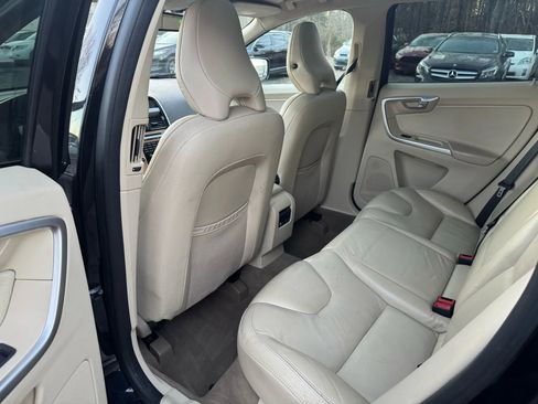 Used 2010 Volvo XC60 3.2 image 15