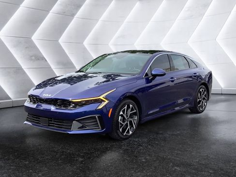 Used 2025 Kia K5 EX FWD image 3