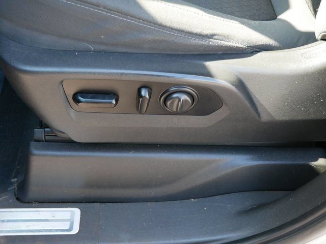 Used 2021 Chevrolet Silverado 1500 LT AWD/4WD image 19