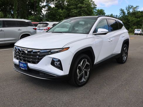 Used 2023 Hyundai Tucson Limited AWD/4WD image 3