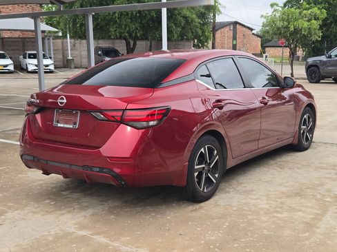 Used 2025 Nissan Sentra SV FWD image 3