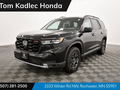 New 2025 Honda Pilot TrailSport