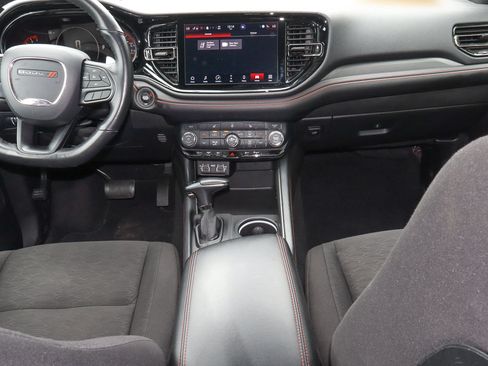 Used 2025 Dodge Durango GT AWD/4WD image 11
