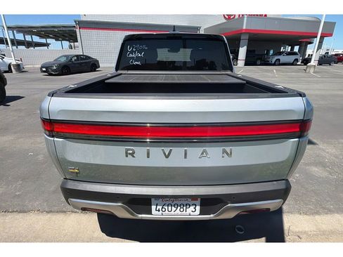Used 2022 Rivian R1T Adventure AWD/4WD image 6