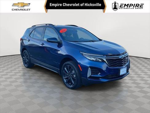 Used 2023 Chevrolet Equinox RS image 1