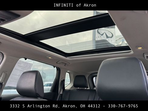 Used 2025 Nissan Rogue SV w/ SV Premium Package image 7