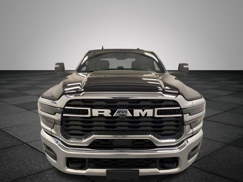 Used 2025 RAM 2500 Big Horn AWD/4WD image 2