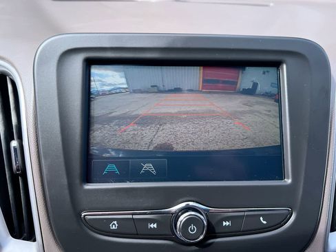 Used 2017 Chevrolet Malibu LS FWD image 17