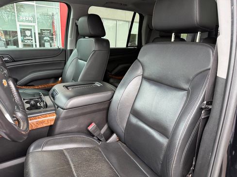 Used 2018 Chevrolet Tahoe Premier AWD/4WD image 11