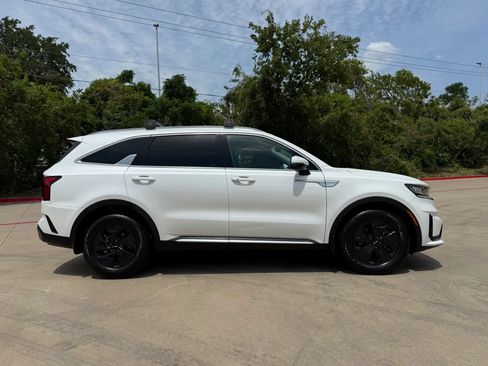 Used 2023 Kia Sorento EX FWD image 7
