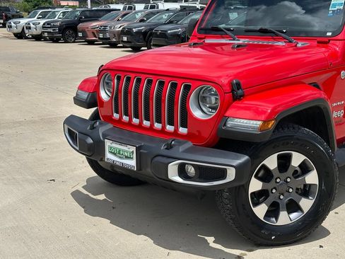 Used 2022 Jeep Wrangler Unlimited Sahara w/ LED Lighting Group AWD/4WD image 2