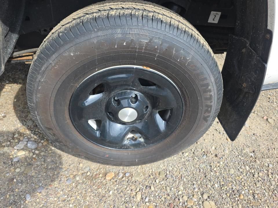 Used 2023 Toyota Tacoma SR w/ SR Convenience Package RWD image 19