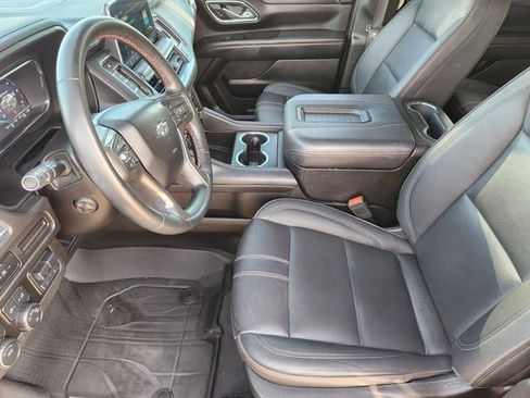 Used 2024 Chevrolet Suburban RST w/ Luxury Package image 19