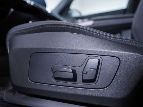 New 2026 BMW X1 xDrive28i AWD/4WD image 12