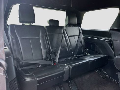Used 2021 Ford Expedition XLT RWD image 26