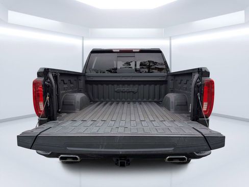 Used 2022 GMC Sierra 1500 AT4 w/ AT4 Premium Package image 9