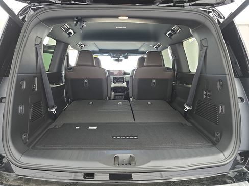 New 2026 Nissan Armada Platinum image 13