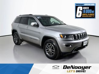 Used 2017 Jeep Grand Cherokee Limited w/ Trailer Tow Group IV AWD/4WD video 1