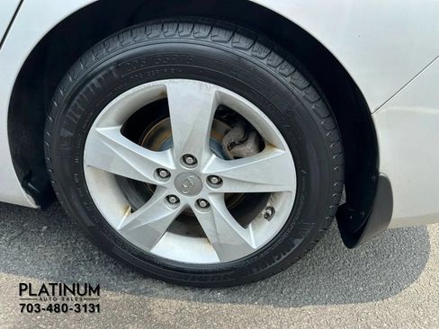 Used 2012 Hyundai Elantra GLS w/ Preferred Pkg 3 FWD image 21
