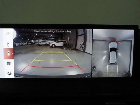 Used 2025 Genesis GV80 3.5T Prestige image 31