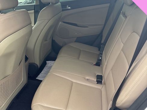Used 2018 Hyundai Tucson Limited FWD image 17
