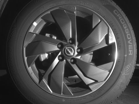 Used 2025 Nissan Rogue SV FWD image 12
