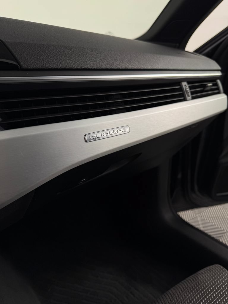 Used 2021 Audi A4 2.0T Premium Plus w/ Premium Plus Package AWD/4WD image 28