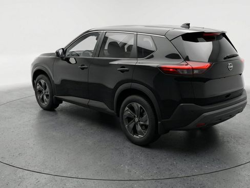 Used 2025 Nissan Rogue SV FWD image 6