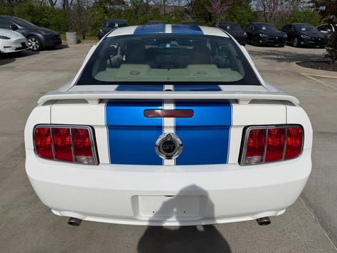 Used 2007 Ford Mustang GT RWD image 6