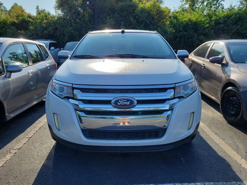 Used 2012 Ford Edge Limited FWD image 2