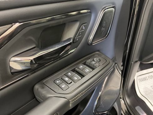 New 2025 RAM 1500 Limited w/ Off Road Group image 20