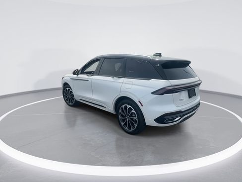 New 2026 Lincoln Nautilus Reserve AWD/4WD image 6