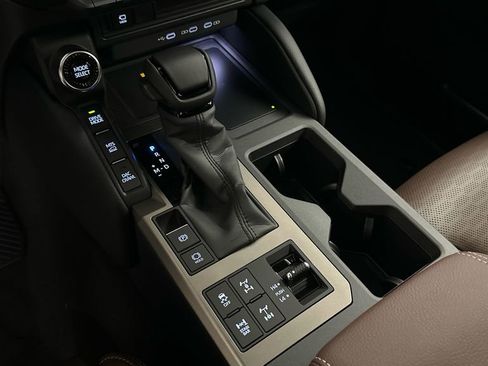 Used 2025 Toyota Land Cruiser w/ Premium Package image 15