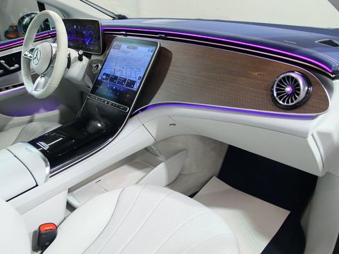 Certified 2023 Mercedes-Benz EQE 350+ 4MATIC Sedan image 22