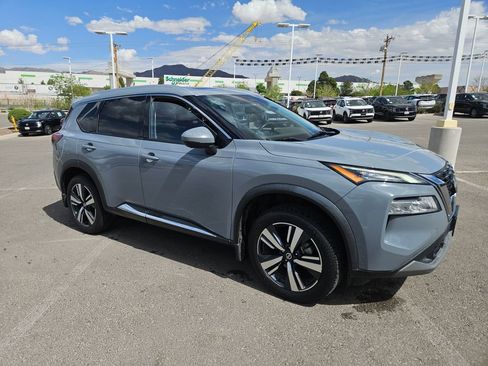 Used 2021 Nissan Rogue SL image 9