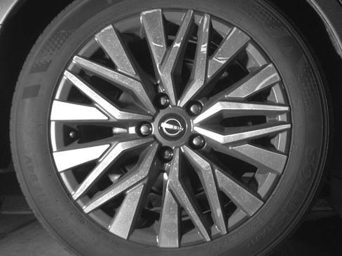 Used 2025 Nissan Altima 2.5 SV FWD image 15