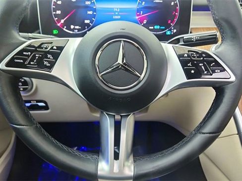 Used 2022 Mercedes-Benz C 300 Sedan image 43